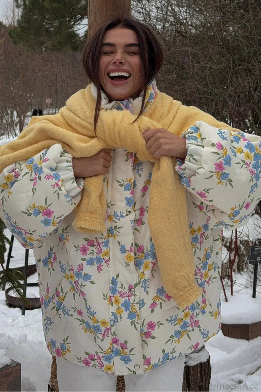 Color-impregnated cotton blend coat with high collar and zipper for a vibrant look