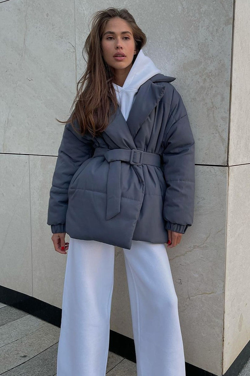 Winter cardigan dress with a slim fit and belt