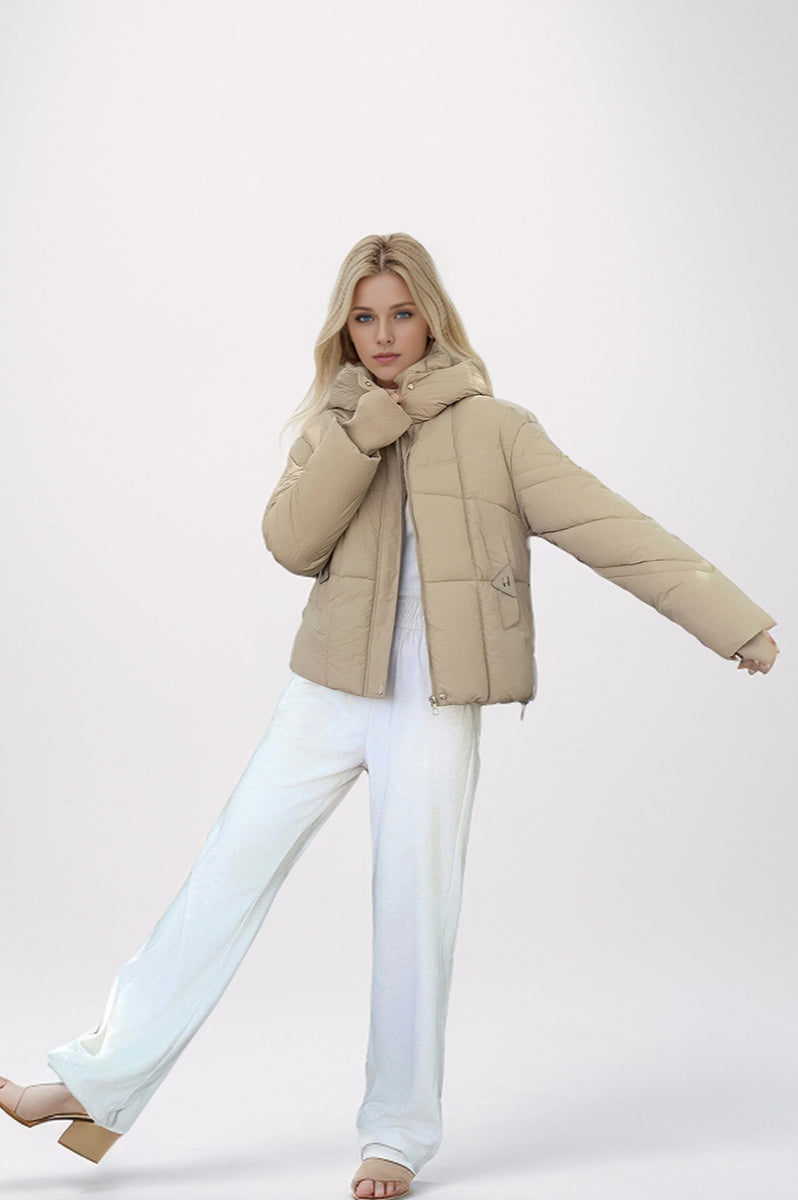 Short Puffer Down Coat - Lightweight and Warm Essential for Cold Weather