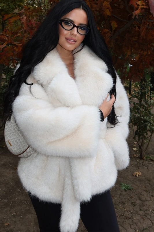Fashionable Cropped Solid Color Fur Jacket