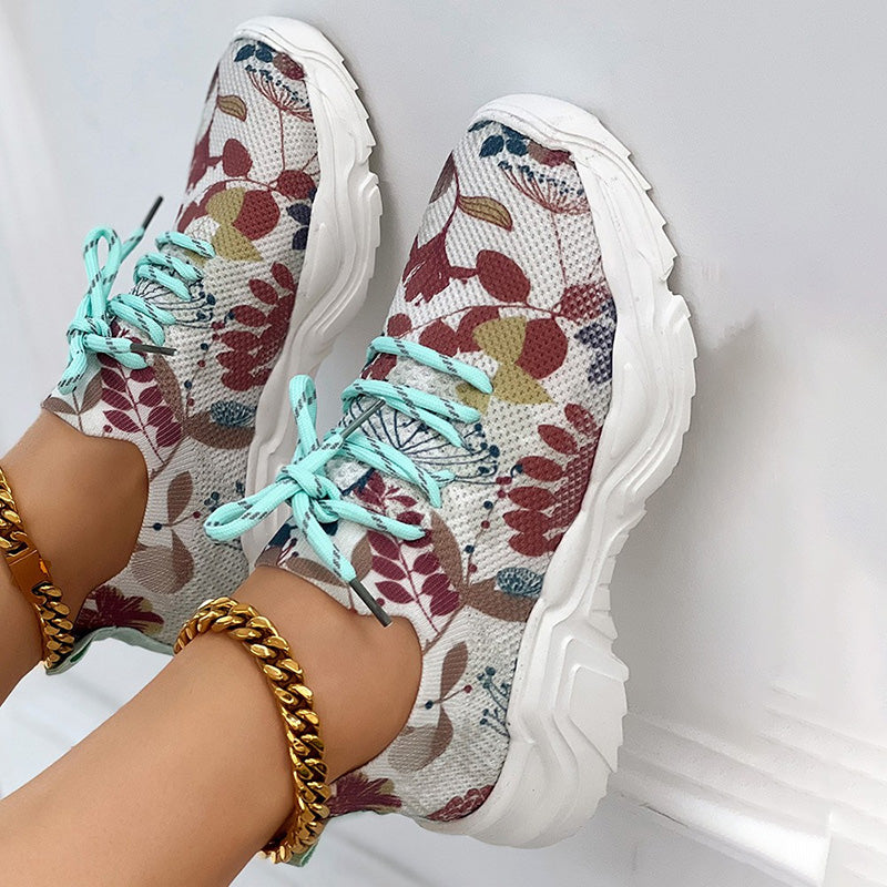 Leisure Mesh Sneakers with Ergonomic Sole and Floral Accents