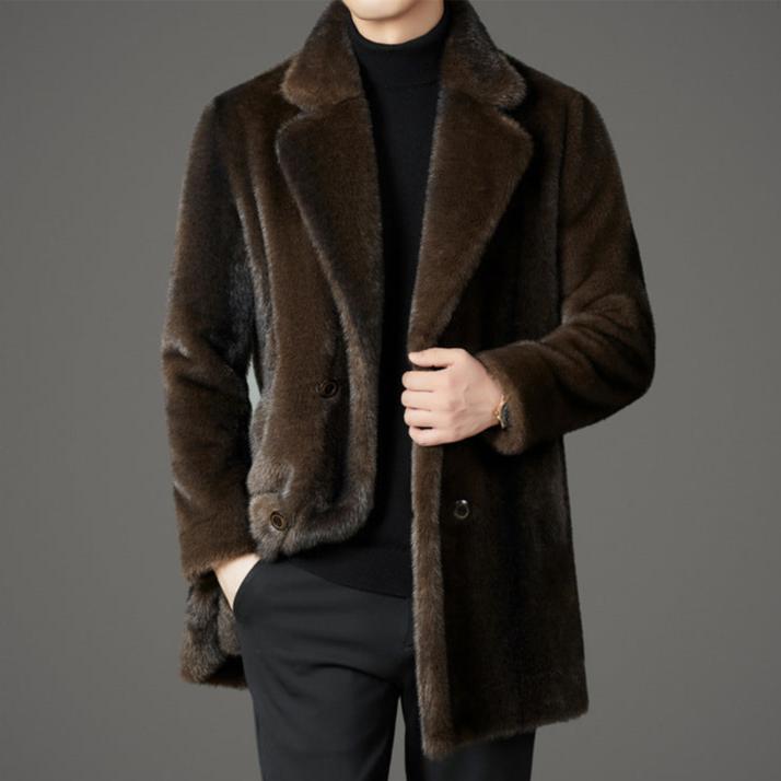 Ewald – Elegant and versatile mink fur coat for stylish looks