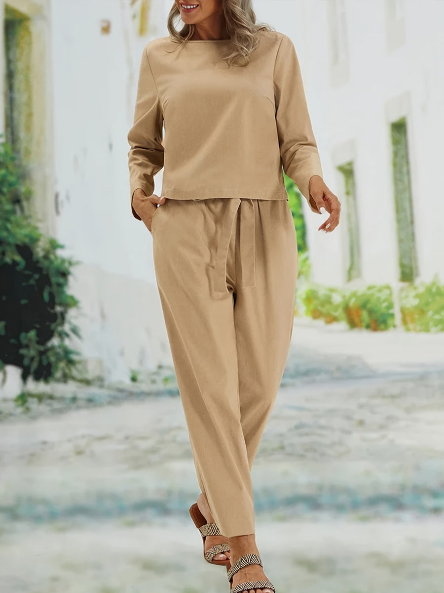 Two-Piece Set with Long Sleeves and Round Neck for an Elegant Style
