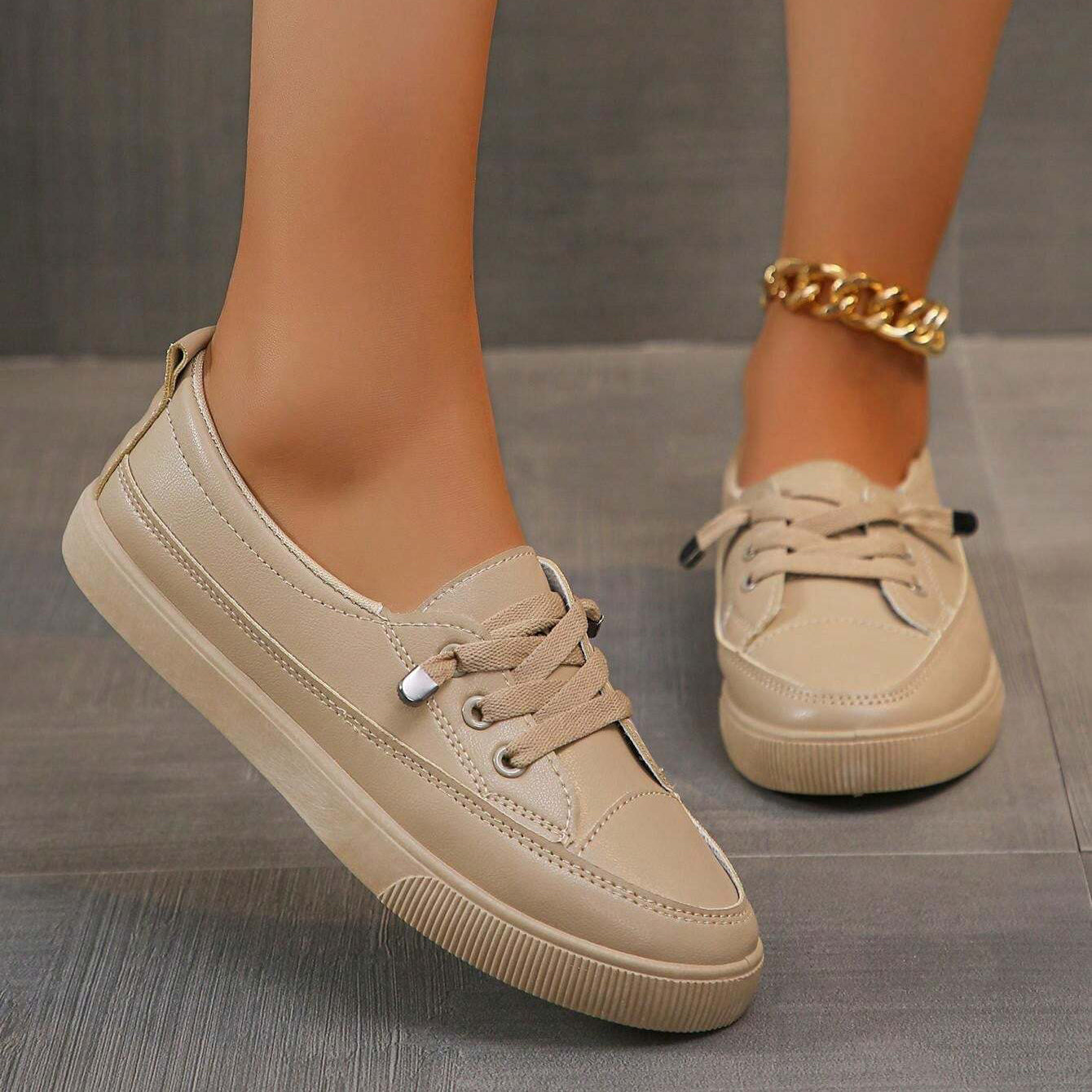 Chic Women's Slip-On Sneakers – Ultra Comfortable & Trendy