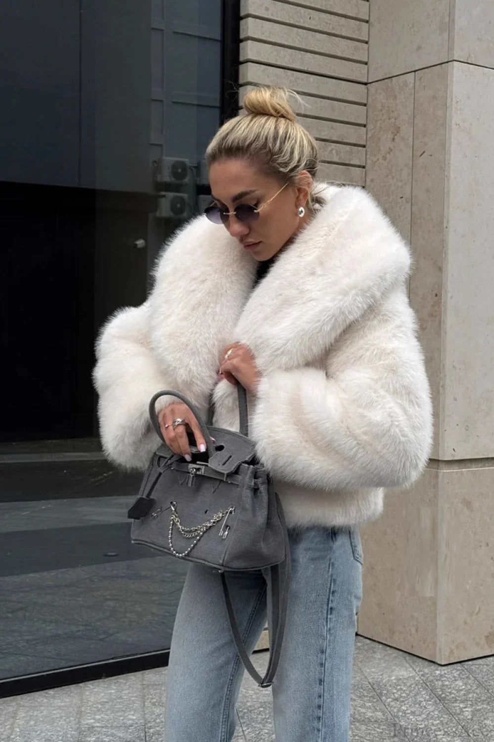 Warm Long Coat with Faux Fur Collar