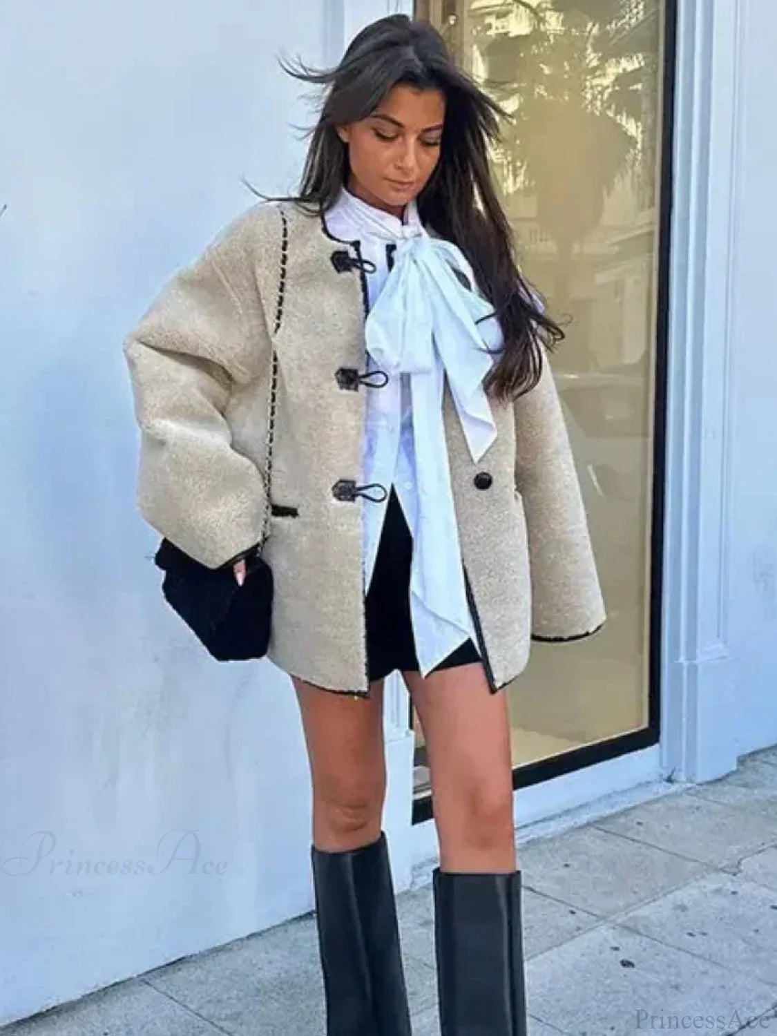 Women's Retro Plus Size Wool Coat with Wide O-Neck