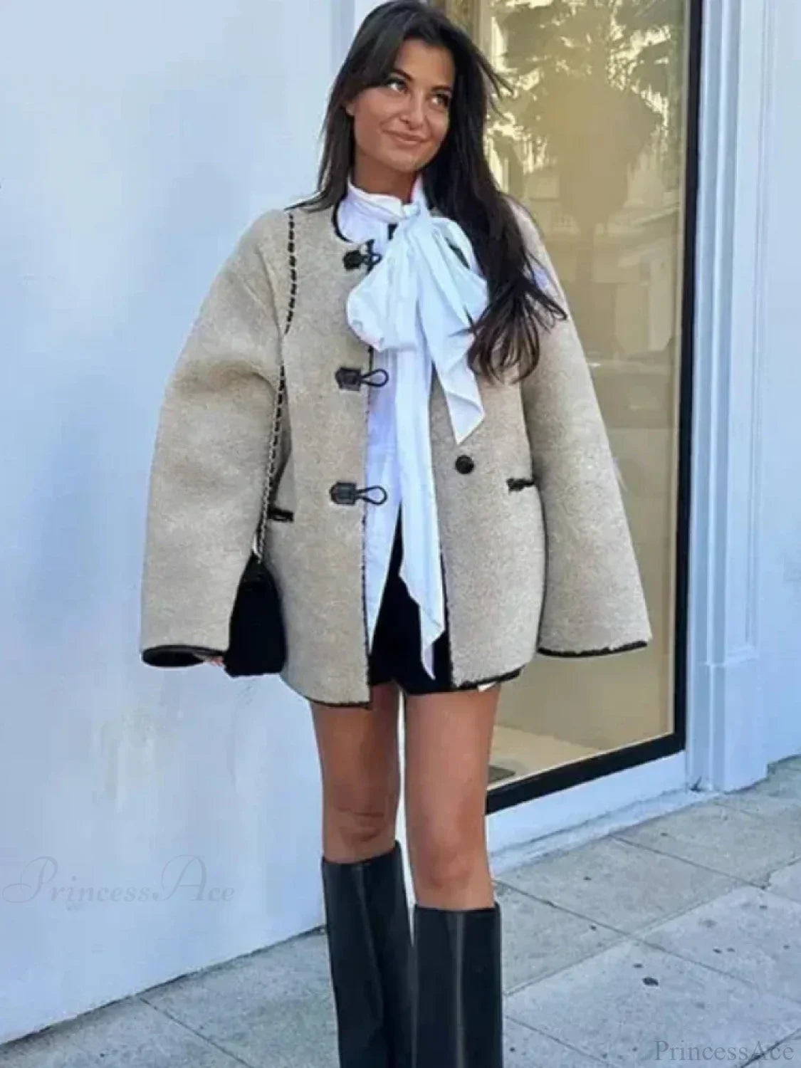 Women's Retro Plus Size Wool Coat with Wide O-Neck