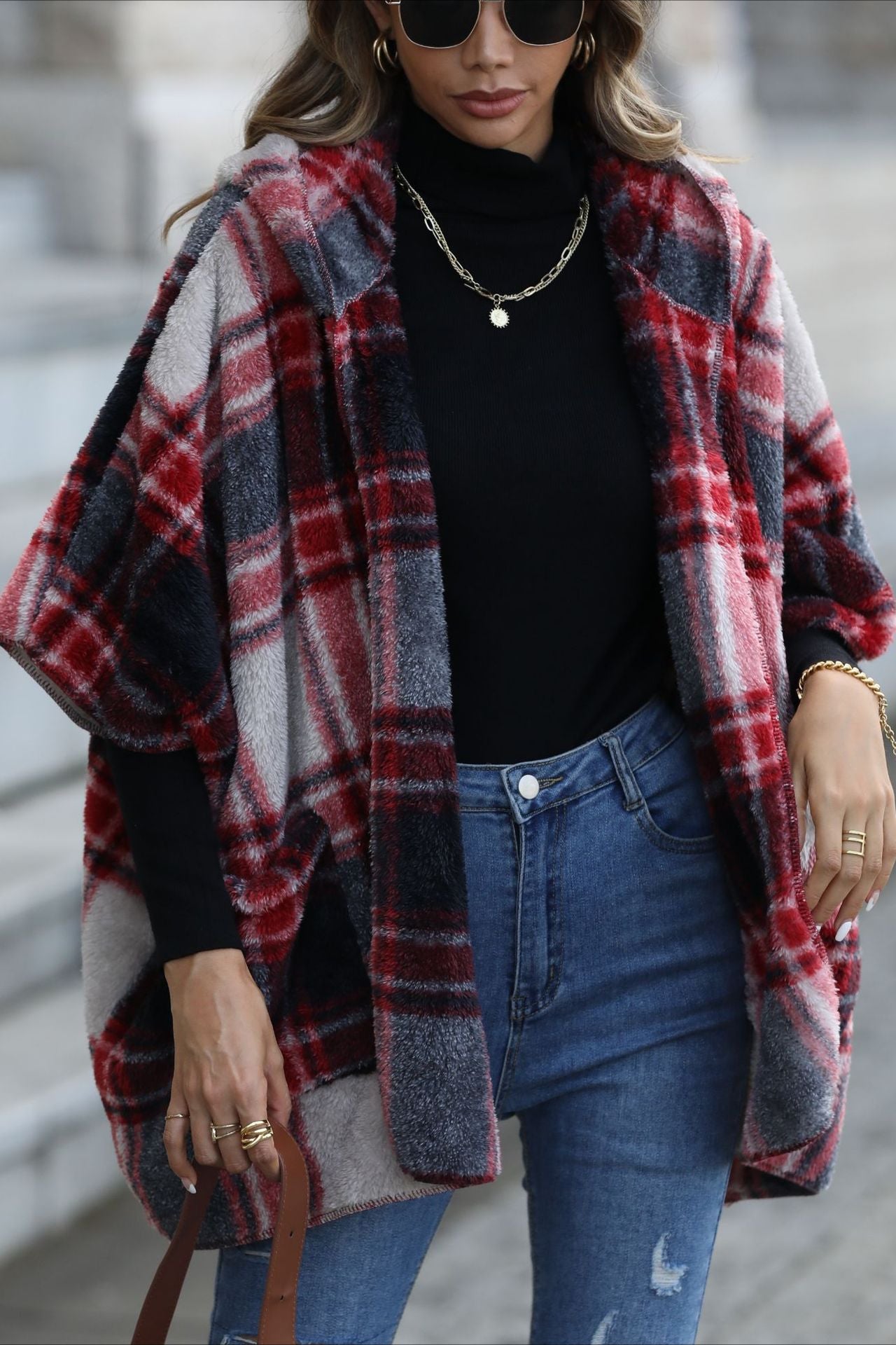 Fuzzy Plaid Hooded Short Sleeve Coat - Cozy and Stylish Layer for Any Occasion