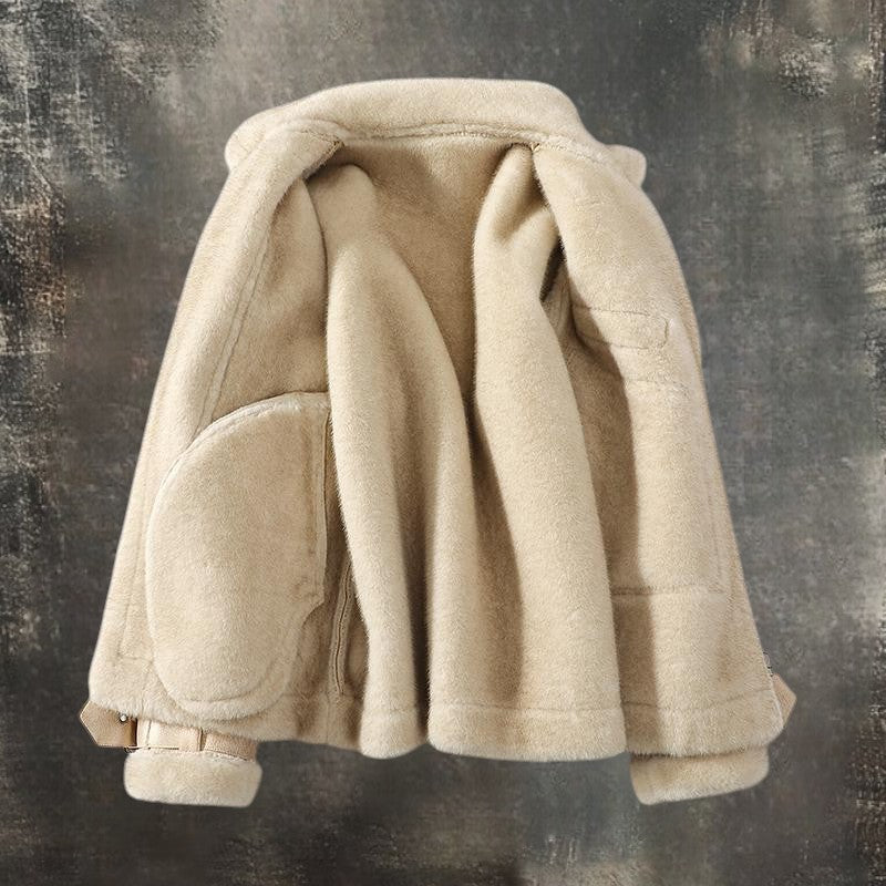 Warm and trendy leather jacket