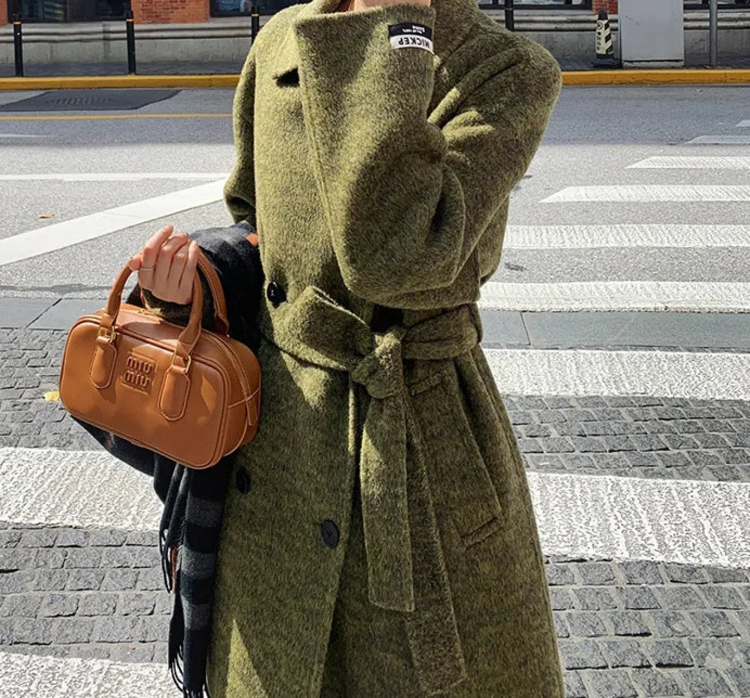Casual Green Wool Double-Breasted Lapel Overcoat for Elegant Comfort