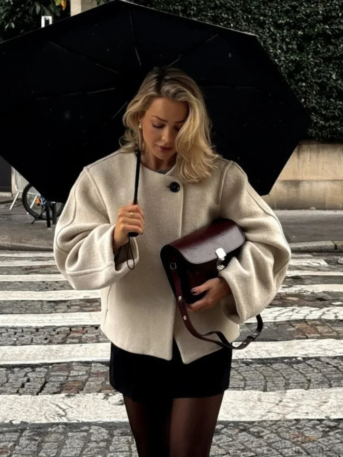 Casual Lamb Wool Overcoat with Elegant Lapel and Full Sleeve Design