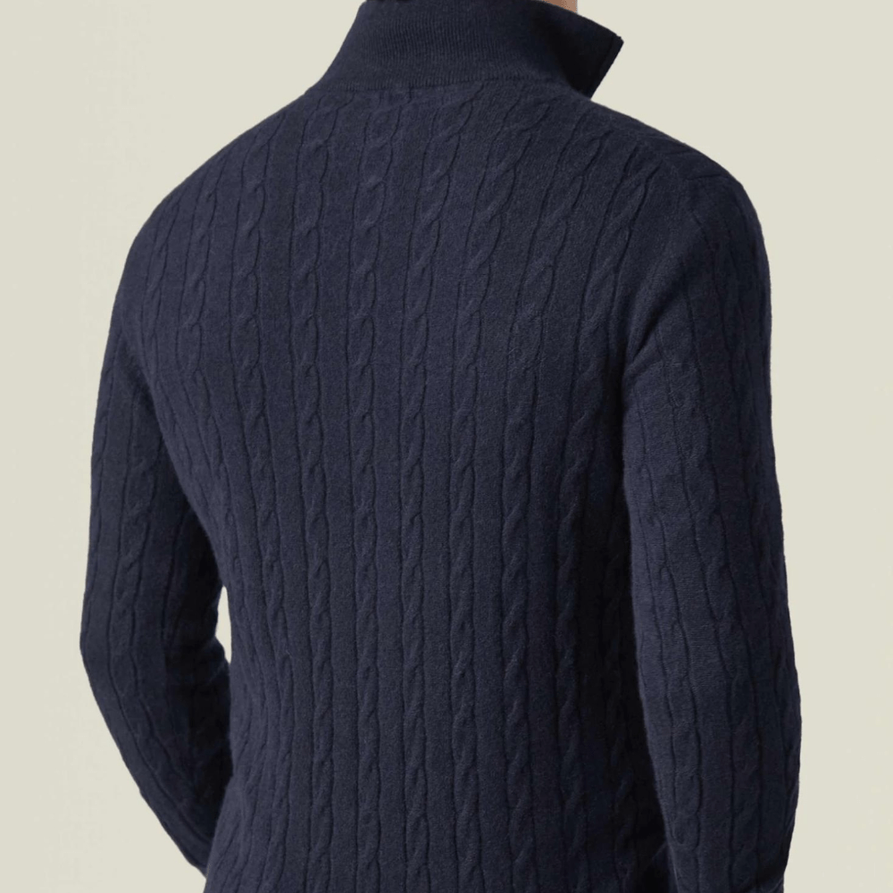 Marc – Stylish long-sleeve knitted sweater with practical zipper