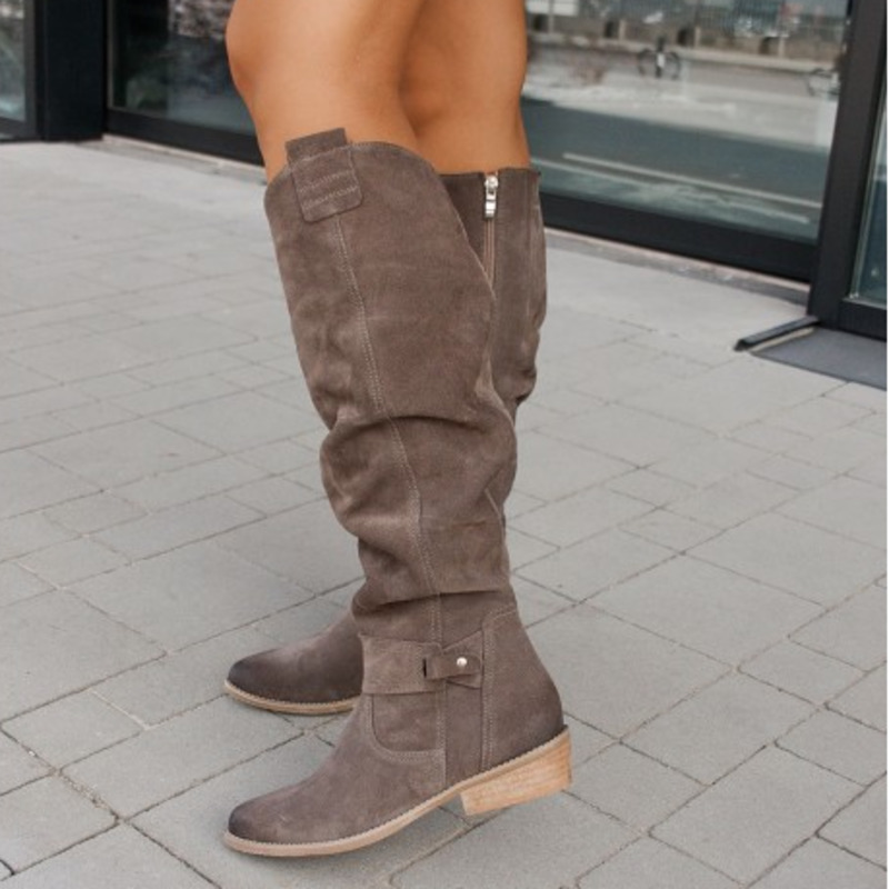 Chic Women's Knee-High Boots — Stylish, Comfortable, All-Season Wear