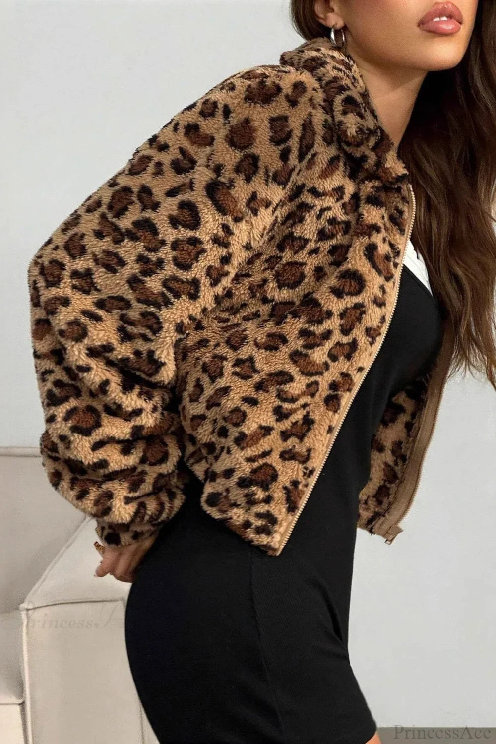 Loose thickened jacket with soft and fluffy leopard print