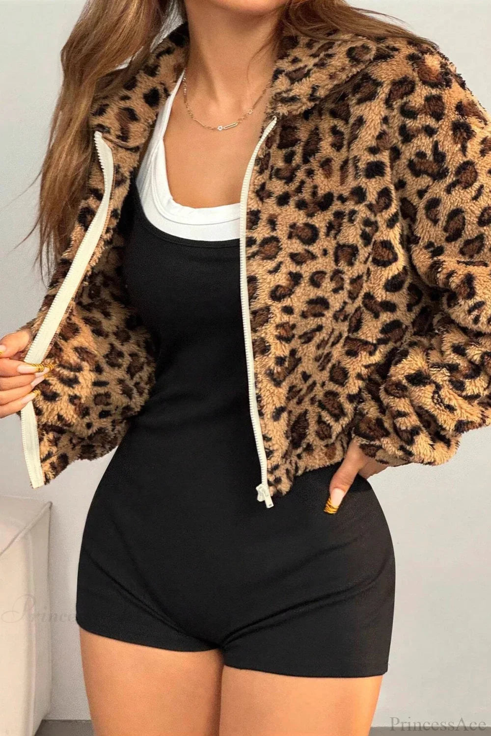 Loose thickened jacket with soft and fluffy leopard print