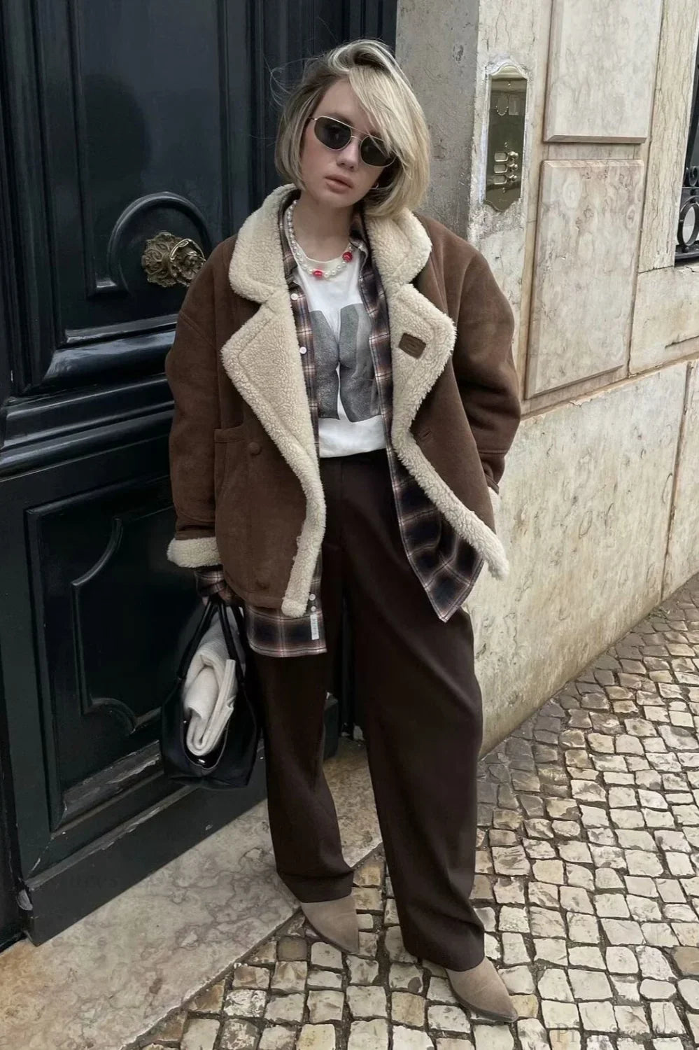 Soft Plush Vintage Jacket for a Comfortable Look
