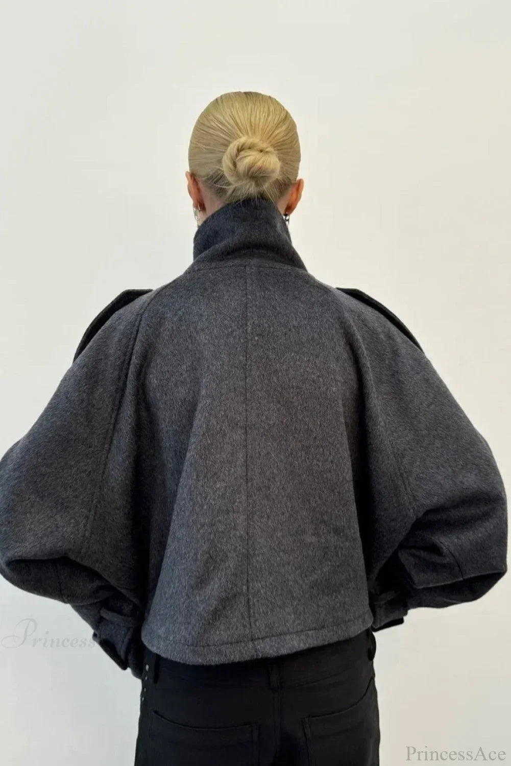 Classic Vintage Stand Collar Buttoned Short Wool Coat for Elegant Winter Style