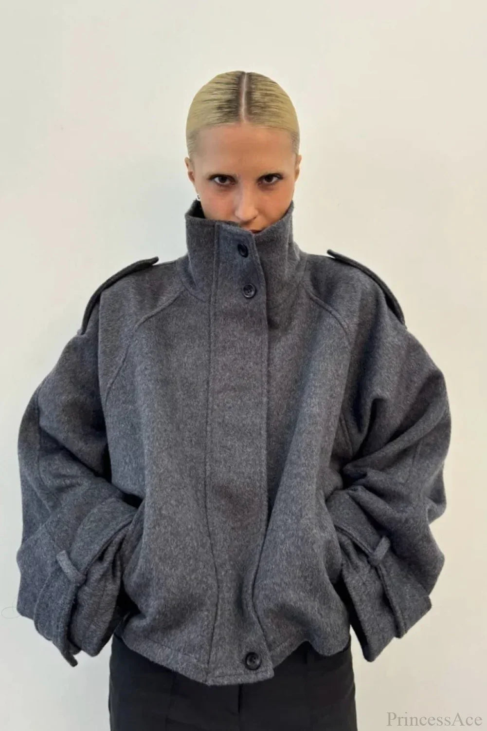 Classic Vintage Stand Collar Buttoned Short Wool Coat for Elegant Winter Style